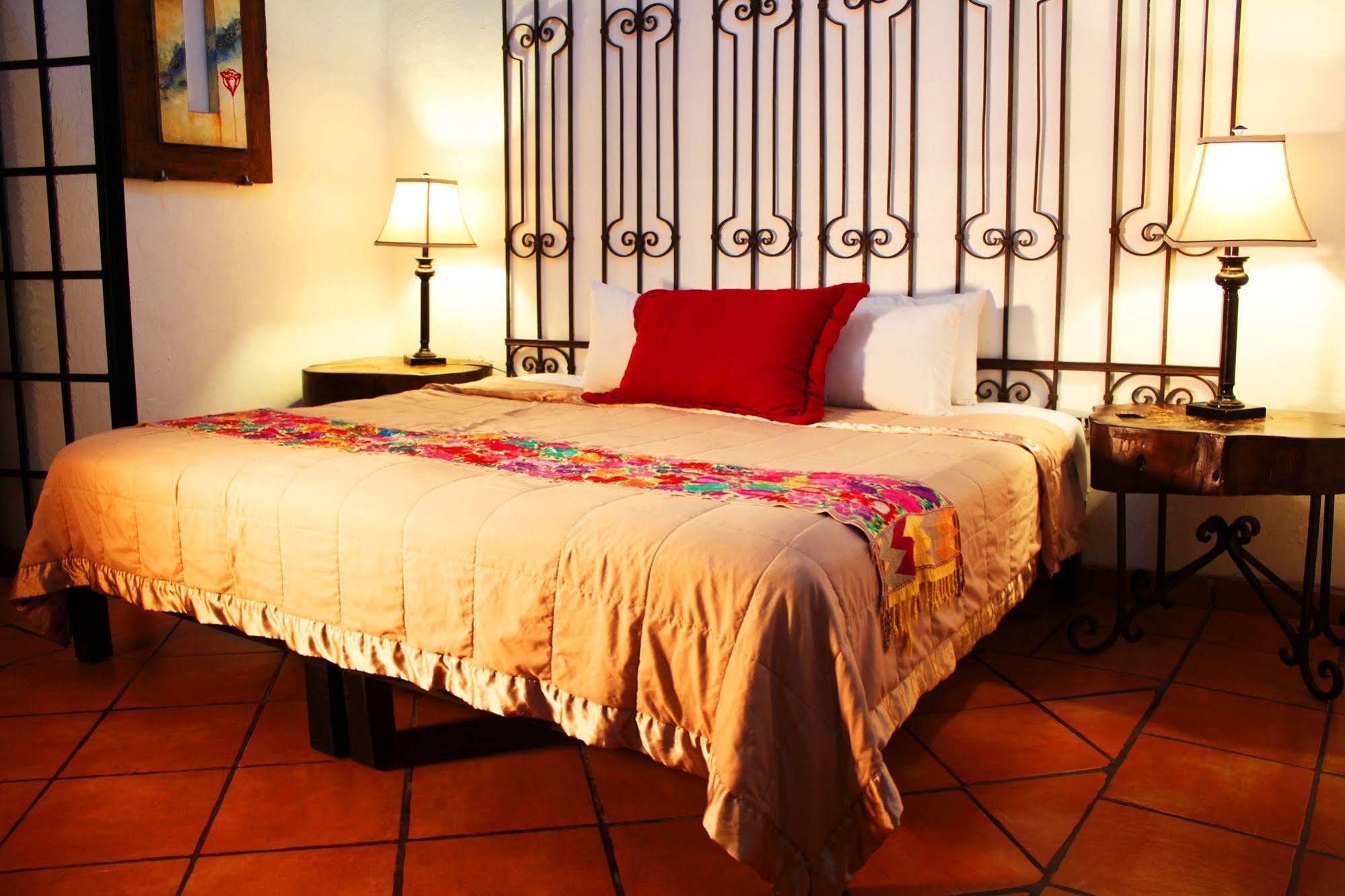 Hotel Casa Armonia Tlaquepaque Екстер'єр фото